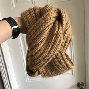 Michael Kors Infinity Knit Scarf